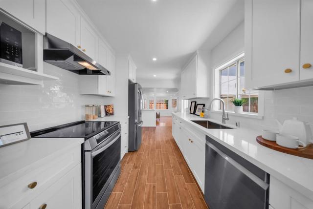180 Coventry Drive, Campbell CA: https://media.crmls.org/mediaz/75616660-5d7f-4ea5-bbd2-232173d881d9.jpg