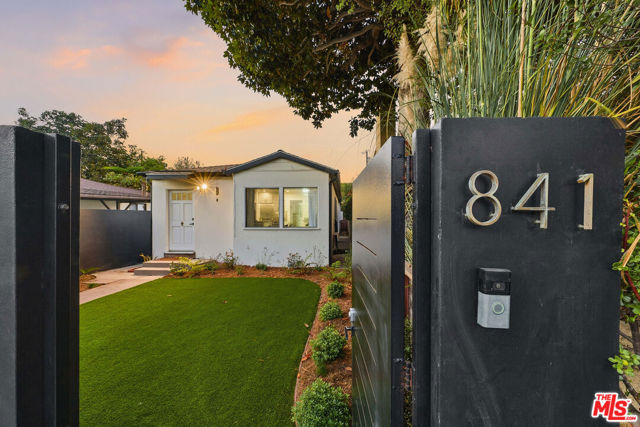 841 Oxford Avenue photo 1