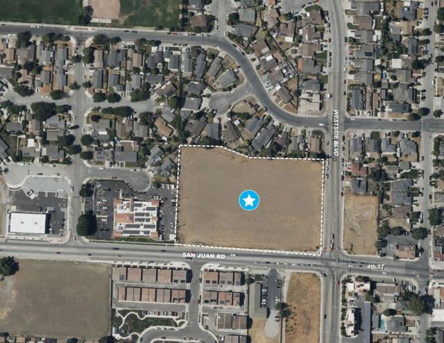 0 4th Street, Hollister CA: https://media.crmls.org/mediaz/7562d368-9902-48d4-95da-0bb6ab3a446f.jpg