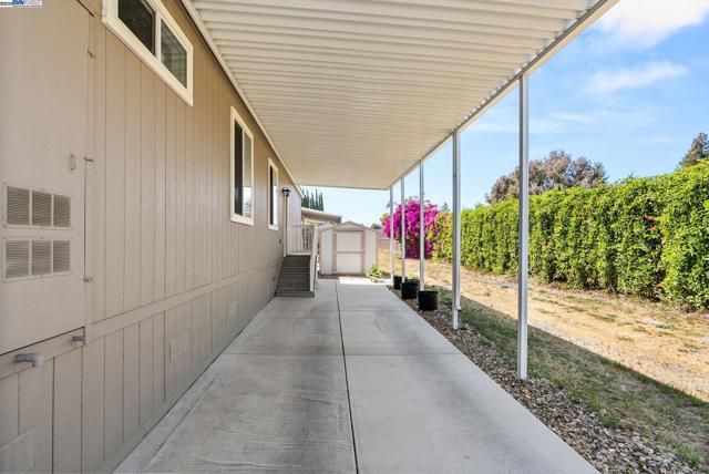 65 Pali, Pittsburg CA: https://media.crmls.org/mediaz/7562e506-1562-4ec7-bc8c-7e9e1d9cb232.jpg