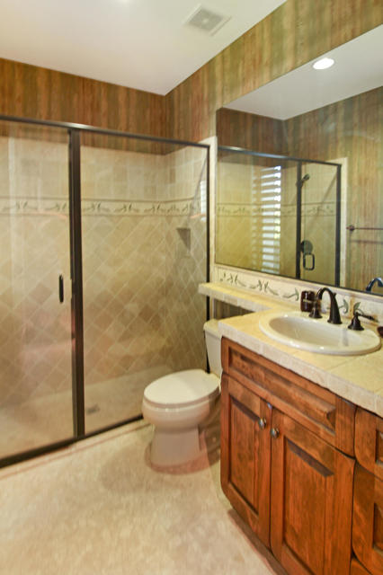 81075 Giacomo Way, La Quinta CA: https://media.crmls.org/mediaz/75636d25-fe03-42e7-8a16-c17fd0777fe9.jpg