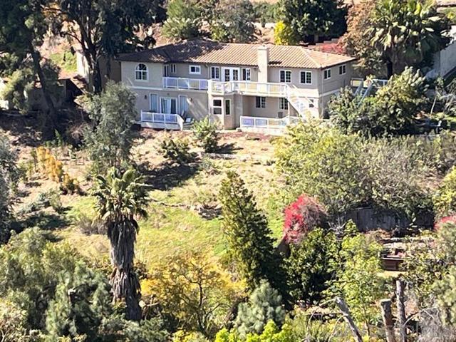 4275 Crestview, La Mesa CA: https://media.crmls.org/mediaz/75639483-8ee8-4fc5-8925-9569d7934bf1.jpg