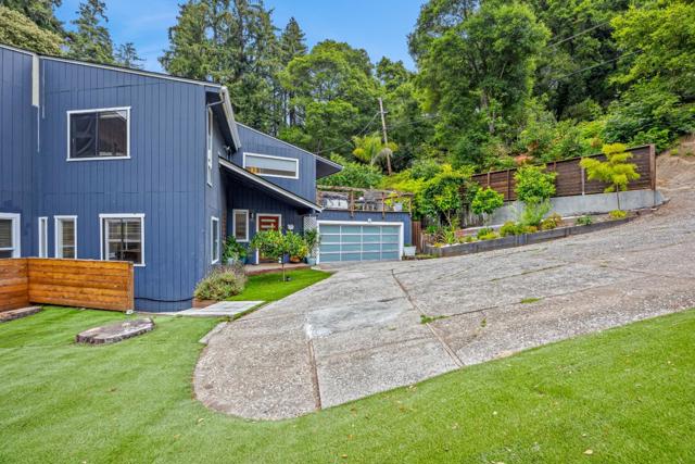 321 Valencia Road, Aptos CA: https://media.crmls.org/mediaz/75646bbf-0990-44d4-a921-b92be765e7b7.jpg