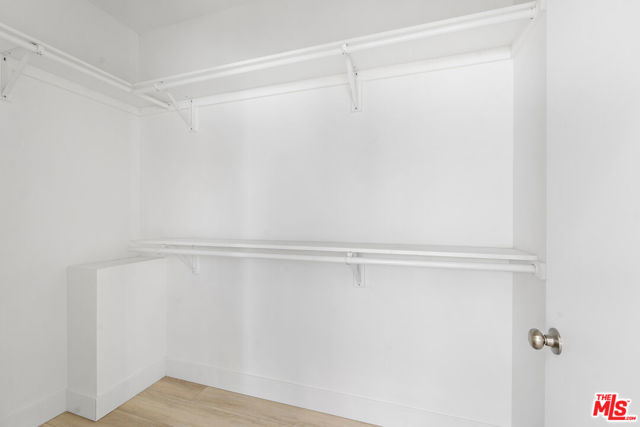 10957 Calvert, North Hollywood CA: https://media.crmls.org/mediaz/75653869-7228-4b7a-a086-865e2afbe375.jpg