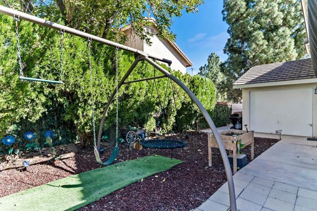 Detail Gallery Image 39 of 55 For 32515 Racquet Club Way, Lake Elsinore,  CA 92530 - 4 Beds | 2/1 Baths