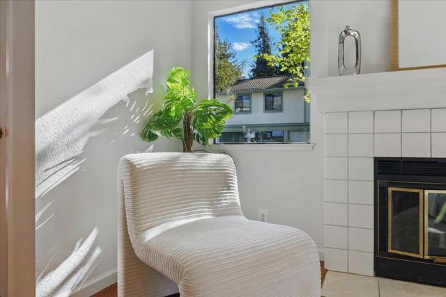 34791 Dorado, Fremont CA: https://media.crmls.org/mediaz/7566db73-0e9f-414f-9fab-47d29446945a.jpg