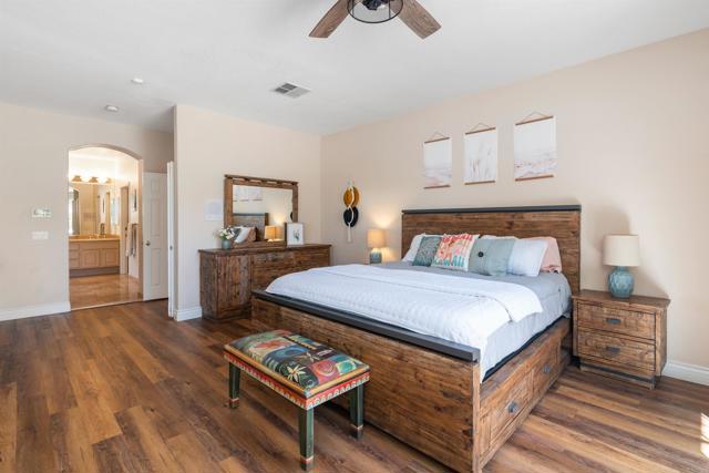 2034 Ridgecrest Place, Escondido CA: https://media.crmls.org/mediaz/7566f5f2-7d75-49c5-8f1e-fc484fc63531.jpg