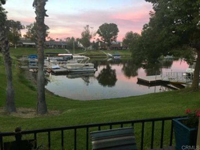 1564 Via Brisa Del Lago, San Marcos CA: https://media.crmls.org/mediaz/7567fbad-ce05-42da-b6f9-544ed5131dc5.jpg