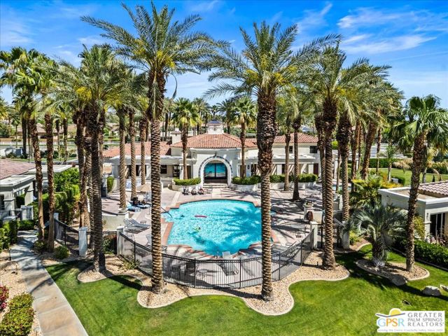 57410 Via Vista Vista, La Quinta CA: https://media.crmls.org/mediaz/7568612f-2332-4992-82b3-27f2466082f8.jpg
