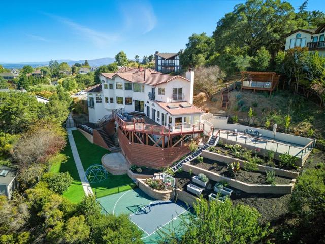1 Lewis Ranch Road, San Carlos CA: https://media.crmls.org/mediaz/7568f75c-7050-4a1b-b0be-a4d1c39c23a4.jpg