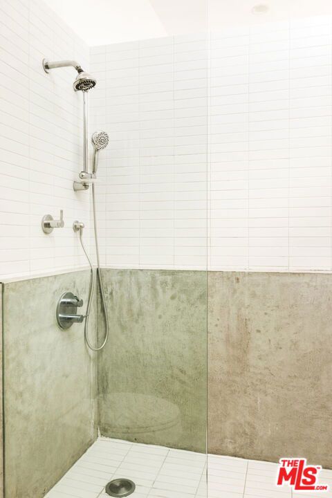 MLS #25486387 img 18