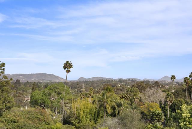 5508 Avenida Maravillas, Rancho Santa Fe CA: https://media.crmls.org/mediaz/756a0b8f-085c-41db-90c3-9899f55fd47a.jpg