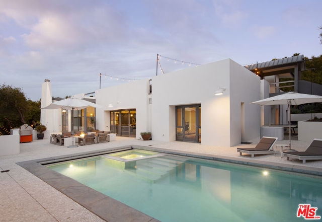 4450 Via Alegre, Santa Barbara CA: https://media.crmls.org/mediaz/756a21bb-5fc3-42b3-a3e9-4946a17521a5.jpg