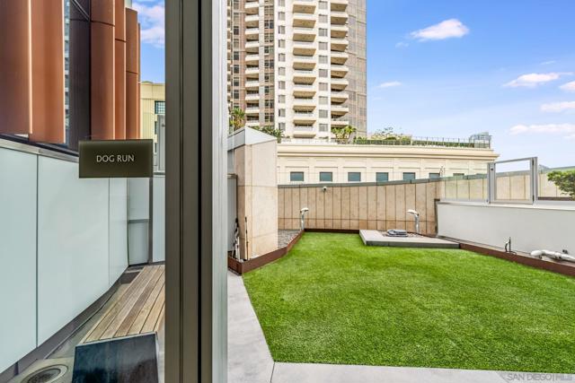 Image 47 of 51 For 888 E Street  2304