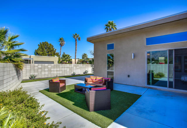 1153 Solace Court, Palm Springs CA: https://media.crmls.org/mediaz/756acbfa-e891-40e9-8bd7-e30891d506cc.jpg
