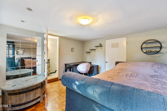 5321 Alta Canyada Road, La Canada Flintridge CA: https://media.crmls.org/mediaz/756b71d4-776a-4889-8da3-3fdd349ec42f.jpg