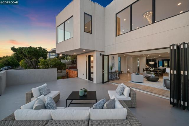 158 Lawson Road, Kensington CA: https://media.crmls.org/mediaz/756b9040-b179-465c-a3ec-3019e1b6ca06.jpg