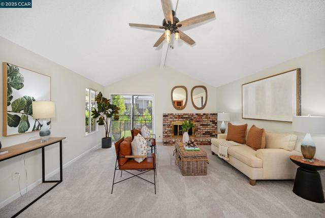 5040 Murchio Dr, Concord CA: https://media.crmls.org/mediaz/756bb4c3-c13a-4b59-87e8-26c38c4c906f.jpg