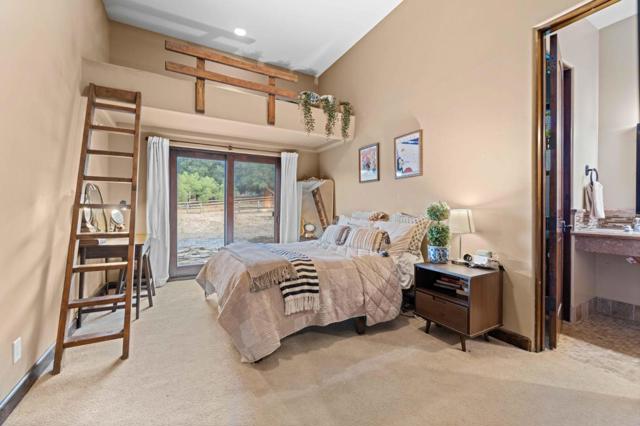 12220 Heritage Way, Gilroy CA: https://media.crmls.org/mediaz/756c20d9-0fe3-44fa-9316-3b26c72129e4.jpg