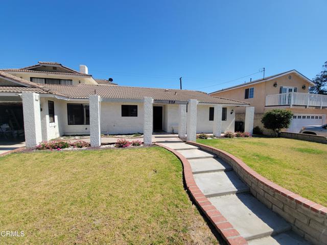 224 W Santa Paula Street, Santa Paula CA: https://media.crmls.org/mediaz/756cd286-c3f3-4a00-9b0f-304b3fbc891e.jpg
