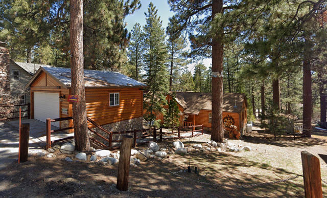 473 Chipmunk Lane Lane, Big Bear CA: https://media.crmls.org/mediaz/756e75e3-02d1-4606-b55b-6457dfb28bfd.jpg