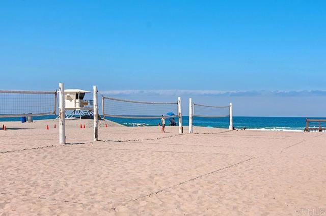 105 Mangano Circle, Encinitas CA: https://media.crmls.org/mediaz/756e9cf6-1a42-491a-a66e-679aea31396c.jpg