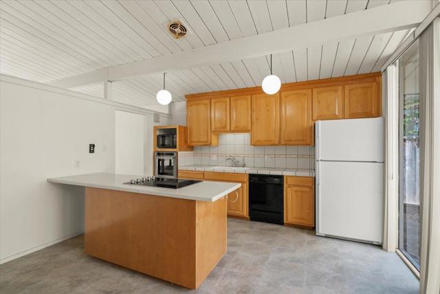 939 S Tantau Avenue, Cupertino CA: https://media.crmls.org/mediaz/756ef7c6-db9b-4bbf-8cd7-5aeaf6c3baa6.jpg