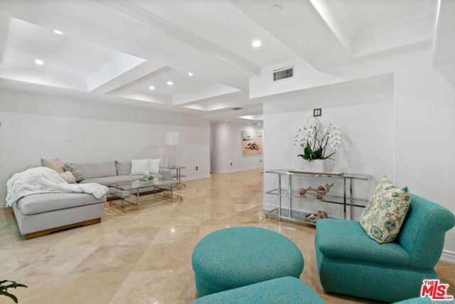 10795 Wilshire Boulevard, Los Angeles CA: https://media.crmls.org/mediaz/756fcb9a-ef75-418d-b099-278de9f67aa4.jpg