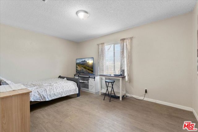 40611 178th Street, Lancaster CA: https://media.crmls.org/mediaz/7573178e-bfa0-443c-b46b-613edc726f79.jpg