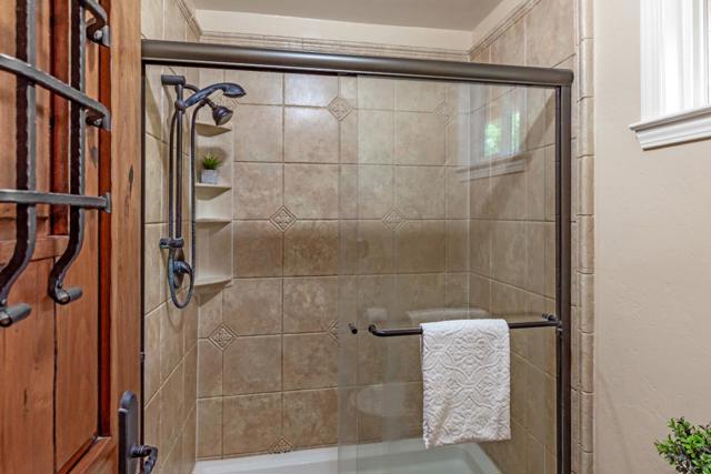 12467 Creekview Court, San Martin CA: https://media.crmls.org/mediaz/75749711-c365-4493-bea2-0525cf7ebbbd.jpg