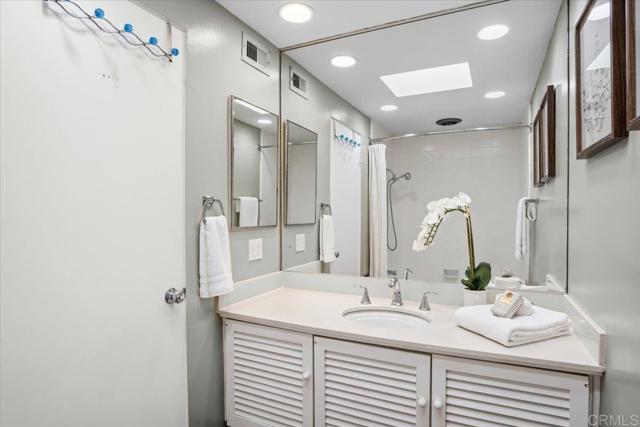 Detail Gallery Image 37 of 57 For 213 via Osuna, Rancho Santa Fe,  CA 92091 - 3 Beds | 3 Baths