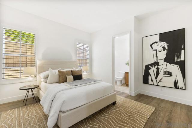 11649 Thistle Hill Pl, San Diego CA: https://media.crmls.org/mediaz/7576088e-efe8-4956-8994-003b1f510b70.jpg