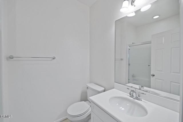 302 Harbor Breeze Drive, Port Hueneme CA: https://media.crmls.org/mediaz/75760cea-6391-4faf-b766-a7925ca465d1.jpg