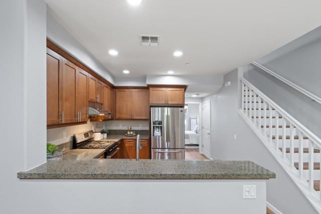 708 Grandview Terrace, San Jose CA: https://media.crmls.org/mediaz/75763654-11ca-4cfd-bfab-f7d8473d70c7.jpg