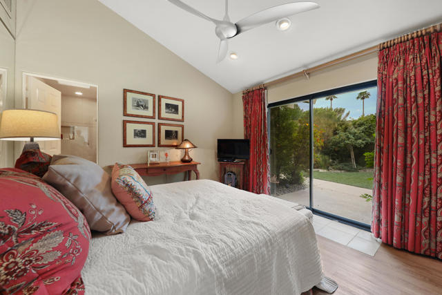 139 Blue River Drive, Palm Desert, CA 92211