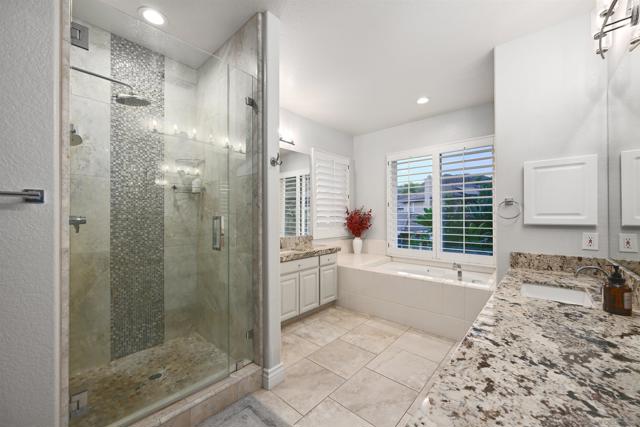 3140 Willow Creek Pl, Escondido CA: https://media.crmls.org/mediaz/7576a794-d51c-4d47-bb24-1ad2fd191a40.jpg