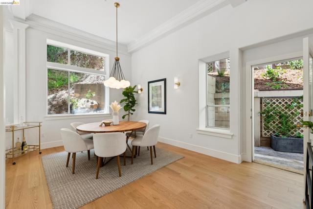 Image 12 of 57 For 23 Valant Place