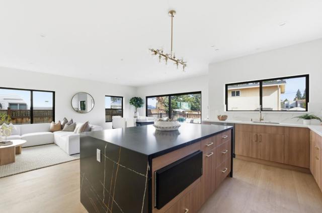 55 Orchard Avenue, Redwood City CA: https://media.crmls.org/mediaz/7577c781-e79b-463b-860c-60b43614dc9b.jpg