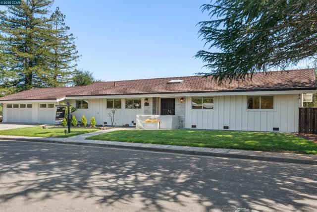 3803 Quail Ridge Road, Lafayette CA: https://media.crmls.org/mediaz/75782b6a-b3f9-43b7-b7f7-954148266921.jpg