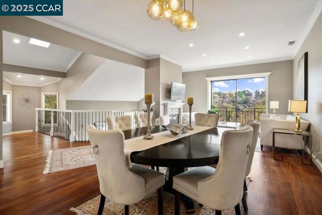 3051 Tahoe Pl, San Ramon CA: https://media.crmls.org/mediaz/7579d524-f576-4a74-921c-4bf4b8a860a2.jpg