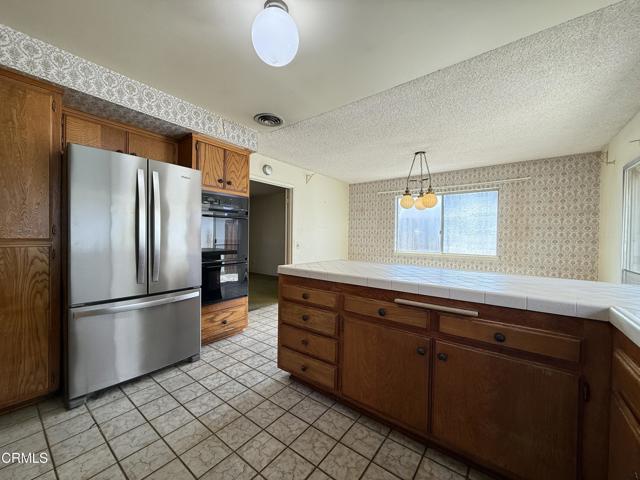 8160 Tiara Street, Ventura CA: https://media.crmls.org/mediaz/757a9023-f564-44ba-ac84-6763b976ef28.jpg