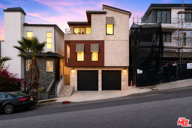221 36th Street, Manhattan Beach, California 90266, 3 Bedrooms Bedrooms, 0 ,2 BathroomsBathrooms,Residential,For Sale,36th,0,26836511