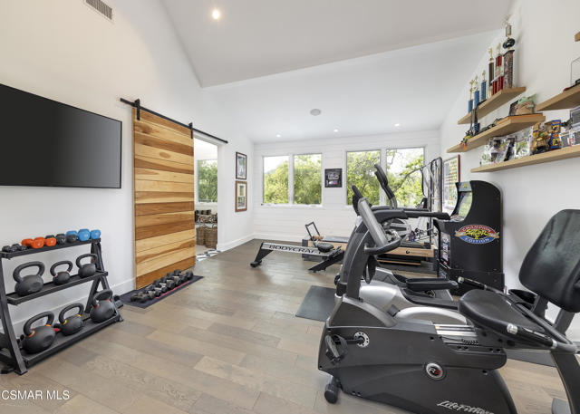 2443 Stafford Road, Westlake Village CA: https://media.crmls.org/mediaz/757c71c6-855e-4ce4-962f-f045e306987e.jpg