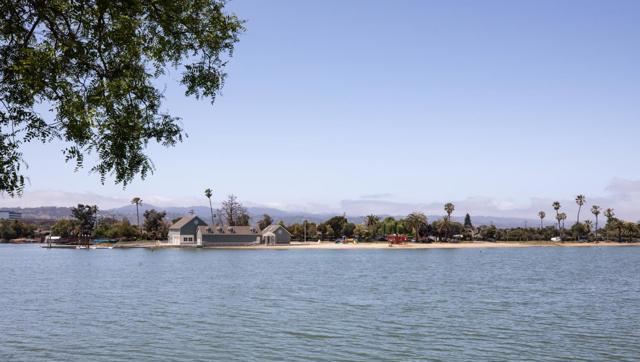814 Wharfside Road, San Mateo CA: https://media.crmls.org/mediaz/757c87bb-94ff-4721-9af4-47ebdbcfb570.jpg
