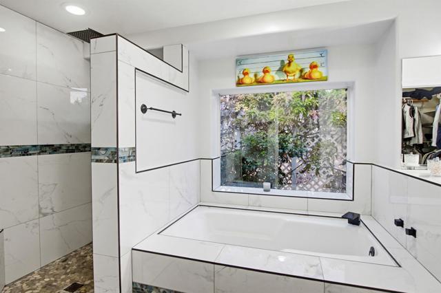 Detail Gallery Image 17 of 54 For 2092 Tudor Ln, Fallbrook,  CA 92028 - 4 Beds | 3/1 Baths