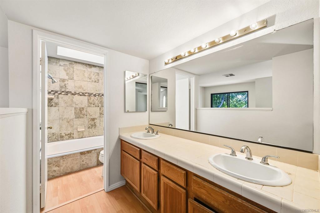 9260 Towne Centre Dr - photo 15