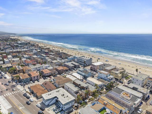 735 Jersey Court, San Diego CA: https://media.crmls.org/mediaz/757f8e0b-c4d0-4ae4-a6c7-6b3a59f5346e.jpg