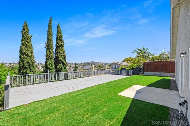 5868 Kings View Ct, San Diego CA: https://media.crmls.org/mediaz/757fcf7d-2a95-4cc7-b11b-8e94caf2c8e8.jpg