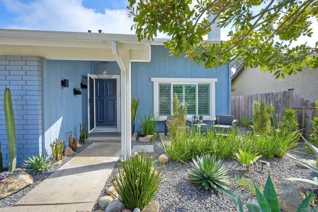 Detail Gallery Image 2 of 37 For 4129 Terry St, Oceanside,  CA 92056 - 4 Beds | 2/1 Baths