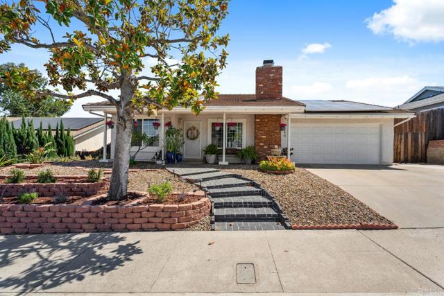 Detail Gallery Image 4 of 42 For 640 Mclain St, Escondido,  CA 92027 - 3 Beds | 2 Baths